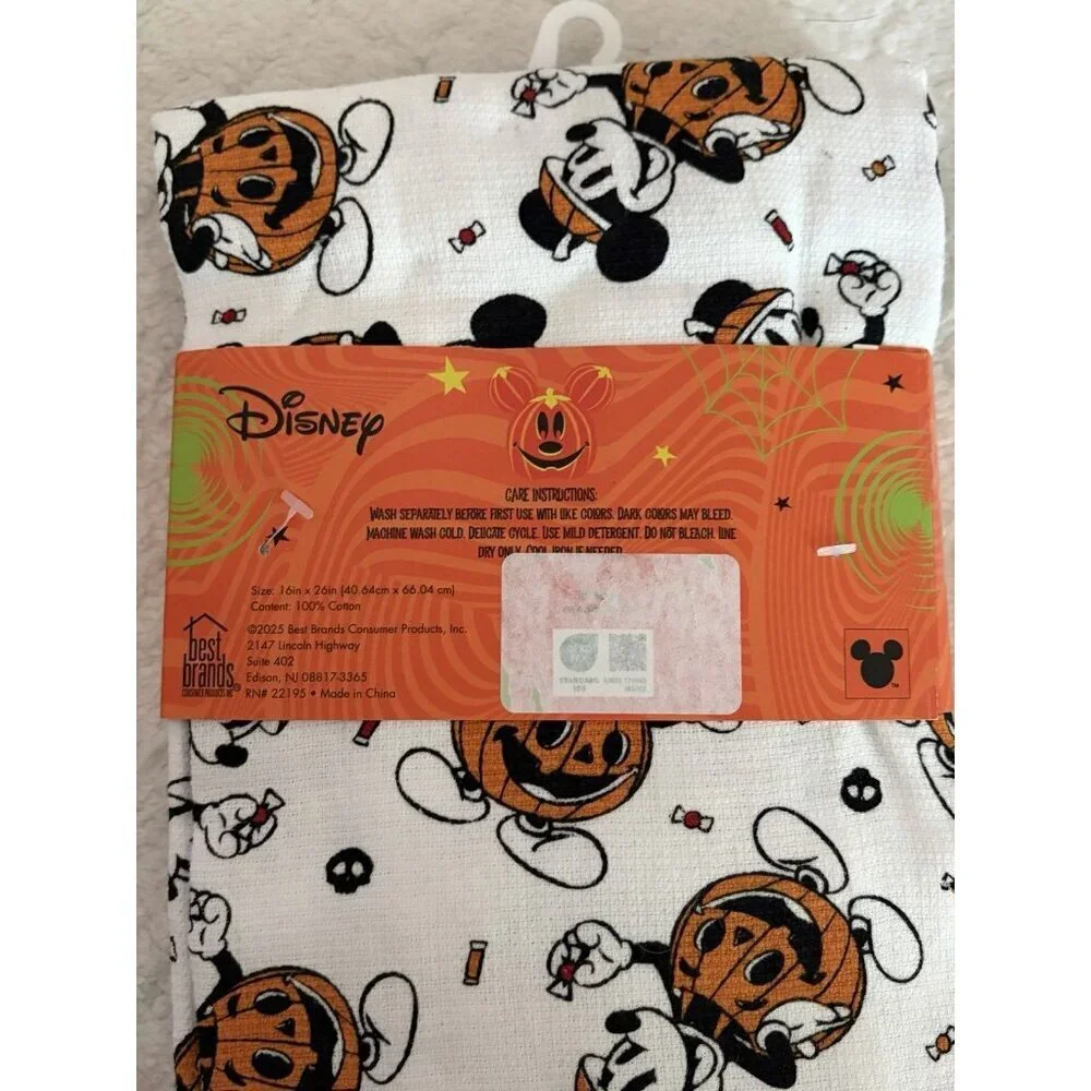 Mickey Mouse Halloween kitchen Towels 3 Pack. Disney, New